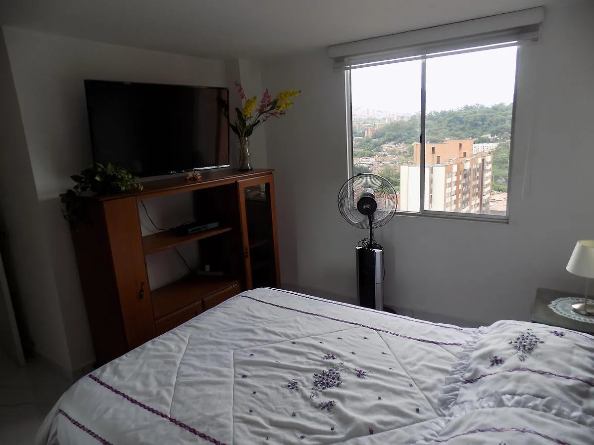 Callas Home Camino De Colores Medellin Homestay