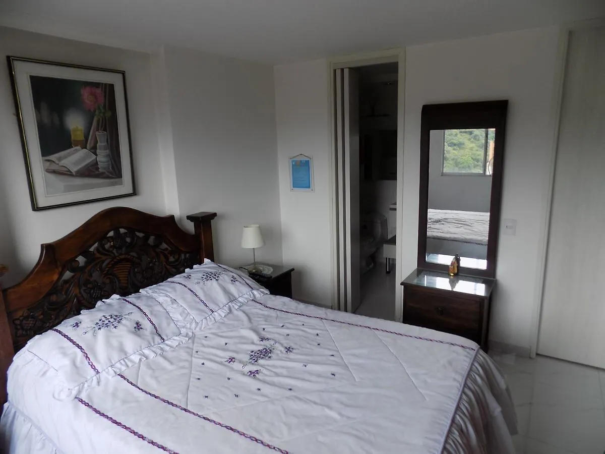 Callas Home Camino De Colores Medellin Homestay